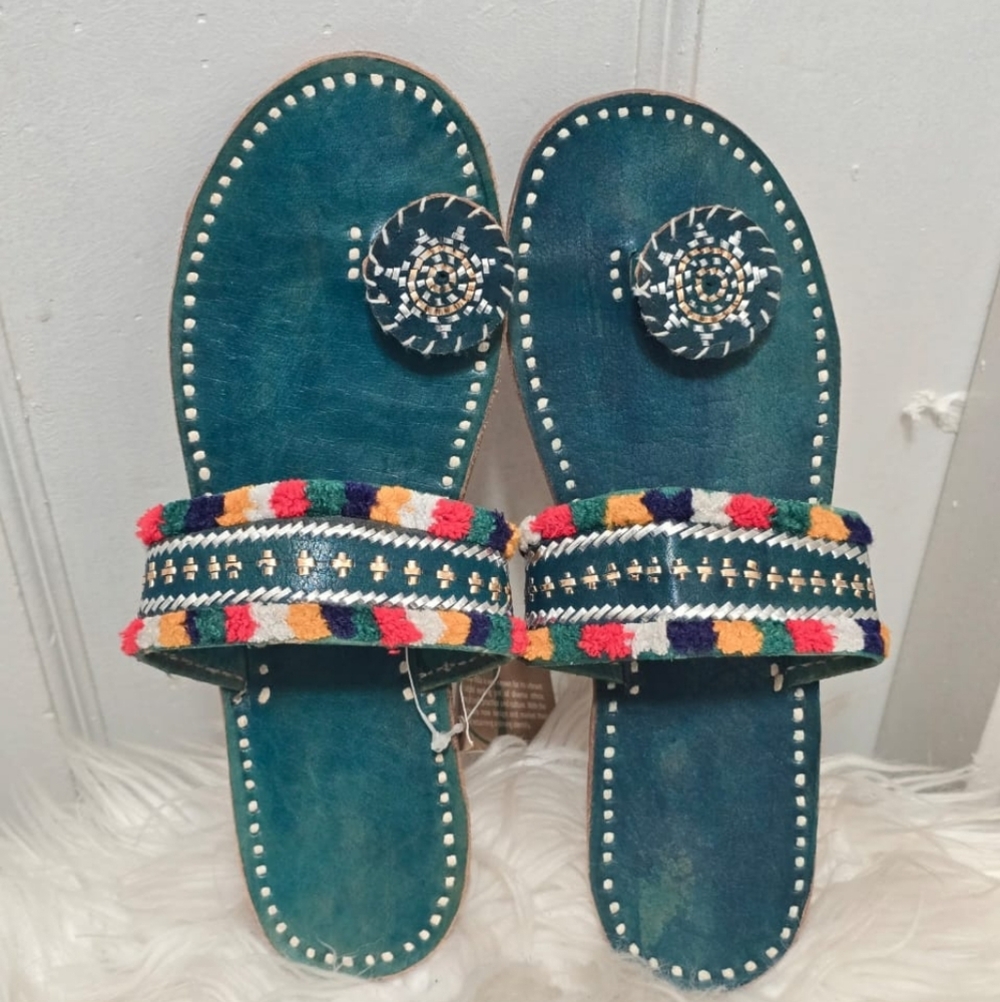 Handmade Vintage Embroidered Leather Slip On Sandals Handmade Size 8✌️ - Picture 2 of 6
